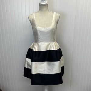 Chloe &‎ Reese 100% silk Navy/White Stripe Dress